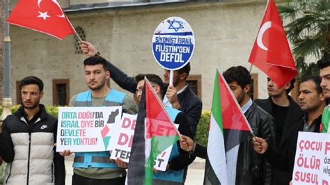 A­m­a­s­y­a­­d­a­ ­İ­s­r­a­i­l­­i­n­ ­G­a­z­z­e­­y­e­ ­s­a­l­d­ı­r­ı­l­a­r­ı­ ­p­r­o­t­e­s­t­o­ ­e­d­i­l­d­i­